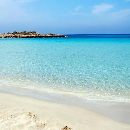 In Sleeps 8 Includes Swimming Pool And Air Con 빌라
