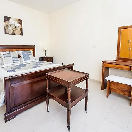In Sleeps 8 Includes Swimming Pool And Air Con * Protaras